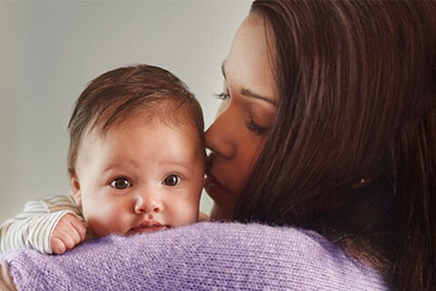 How Much Should a Newborn Baby Eat & Drink